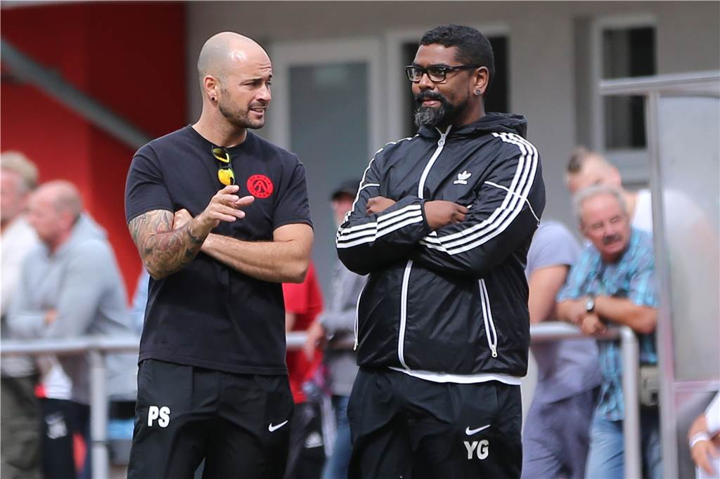 VfB Habinghorst hat neue Trainer gefunden - Rückkehrer in den Castrop-Rauxeler Fußball Die Trainer Patrick Stich (l) und Yannick Grondin wirkten zusammen beim SC Arminia Ickern und beim FC Castrop-Rauxel. Danach legten sie eine Pause ein.