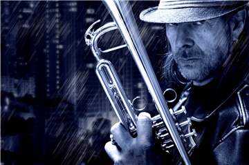 Die „Trumpet Night“ gilt als Highlight: Star-Trompeter Rüdiger Baldauf vereint Gäste um sich und führt Regie bei dem Abend im Heinz-Hilpert-Theater.