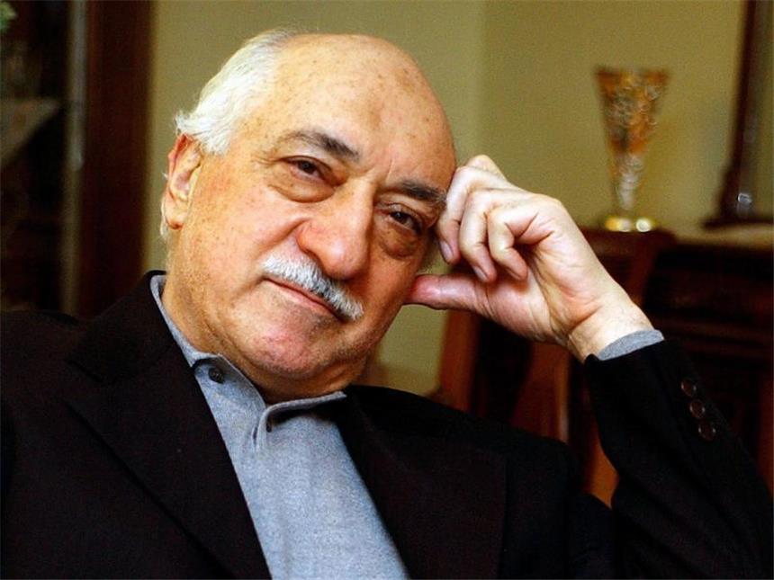 Türkei macht bei Gülen-Auslieferung weiter Druck Die Türkei macht bei der Auslieferung des Predigers Fethullah Gülen aus den USA weiter massiven Druck. «Ihn nicht auszuliefern, hieße in einem Fall wie diesem natürlich, die Freundschaft Fethullah Gülens über die Freundschaft der Türkei zu stellen», warnte der türkische Justizminister Bozdag die USA. Foto: Fgulen.Com/Archiv