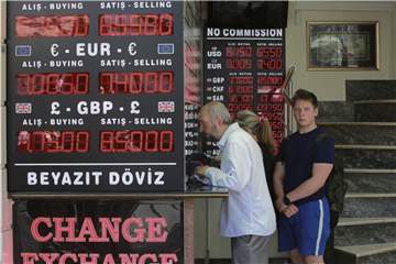 Die türkische Währung ist nicht mehr so viel wert wie Anfang des Jahres. Foto: Lefteris Pitarakis/AP