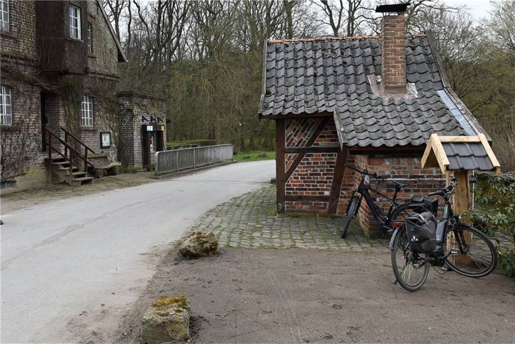 Dorsten entdecken: Beliebte Radtouren mit Links auf einen Blick Die Tüshaus-Mühle in Deuten wird auf mehreren Touren angefahren.