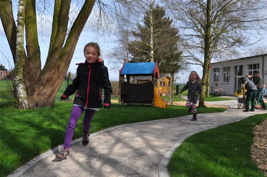 Zwei Millionen Euro müssen sinnvoll verteilt werden Die U-3-Kinder der Kita "Kleine Strolche" könnten auch profitieren von einer Summe aus Selms Anteil aus dem Stärkungspakt Stadtfinanzen, insgesamt 2 Millionen Euro. Immerhin wurde der Antrag mit Priorität 1 bewertet,