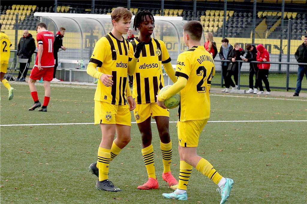 Die U15 des BVB gewann das Regionalliga-Derby gegen den Hombrucher SV mit 7:2.