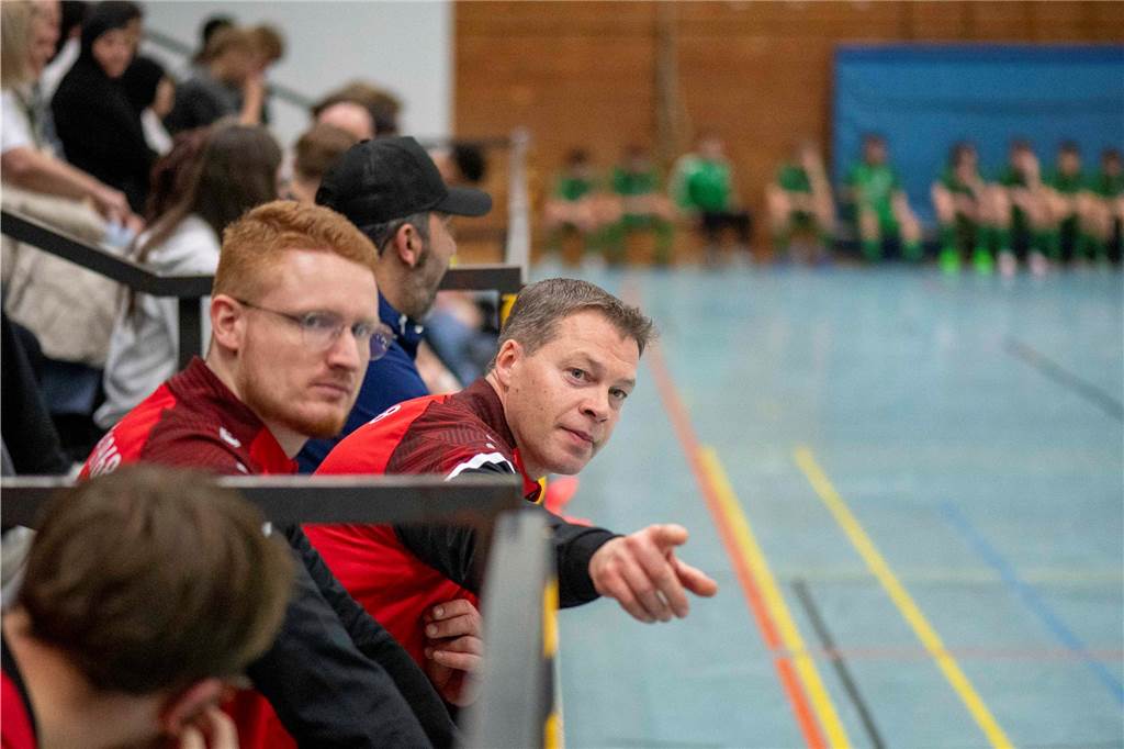 Die Überraschung blieb aus: U19-Westfalenligist TuS Haltern am See hat sich bei der Hallen-Stadtmeisterschaft der A-Junioren souverän mit drei Siegen aus drei Spielen durchgesetzt. Zweiter wurde der SV Bossendorf, Dritter die JSG ETuS/Lippramsdorf und Vierter der SV Hullern.