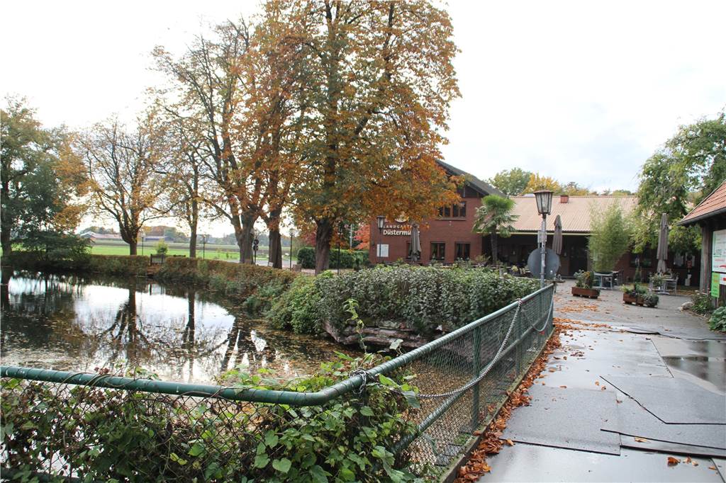 Burger und Biker: Jugel's Düstermühle ist etwas anders münsterländisch Die Umgebung rund um die Düstermühle lädt zum Verweilen ein.