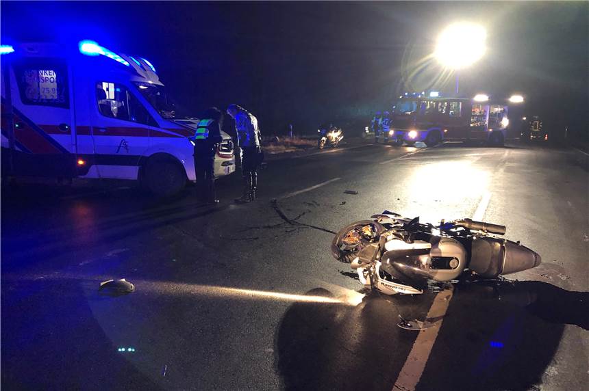 Unfall in Nordkirchen mit Auswirkungen auf den Feierabendverkehr Die Unfallstelle am Freitagabend (22.11.) in Nordkirchen.