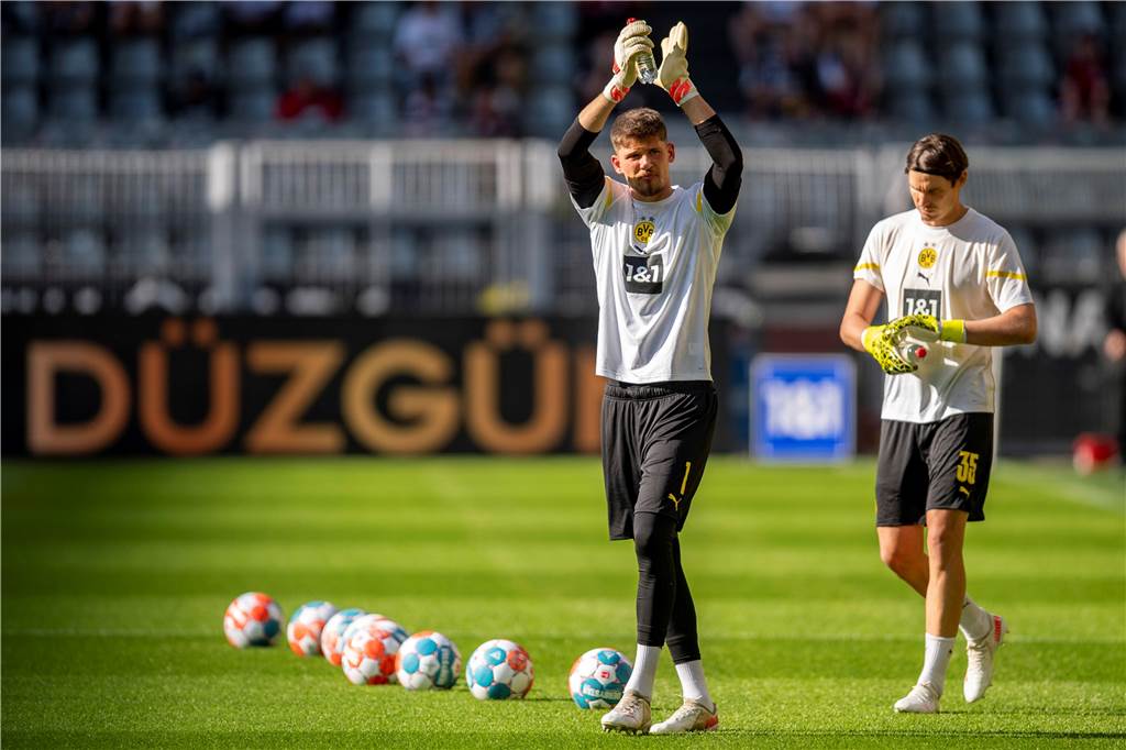 Von Akanji bis Zagadou: Der BVB-Kader in der Bestandsaufnahme Die unumstrittene Nummer eins beim BVB: Gregor Kobel.