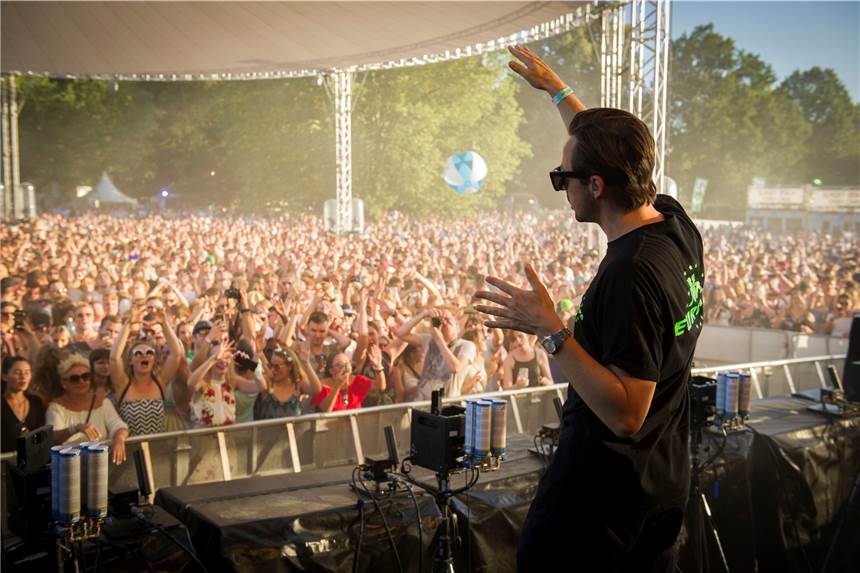 Internationaler Hit-Gigant legt beim Sunset Beach Festival in Haltern auf Die Veranstalter des Sunset Beach Festivals in Haltern verkünden den Headliner für 2022.