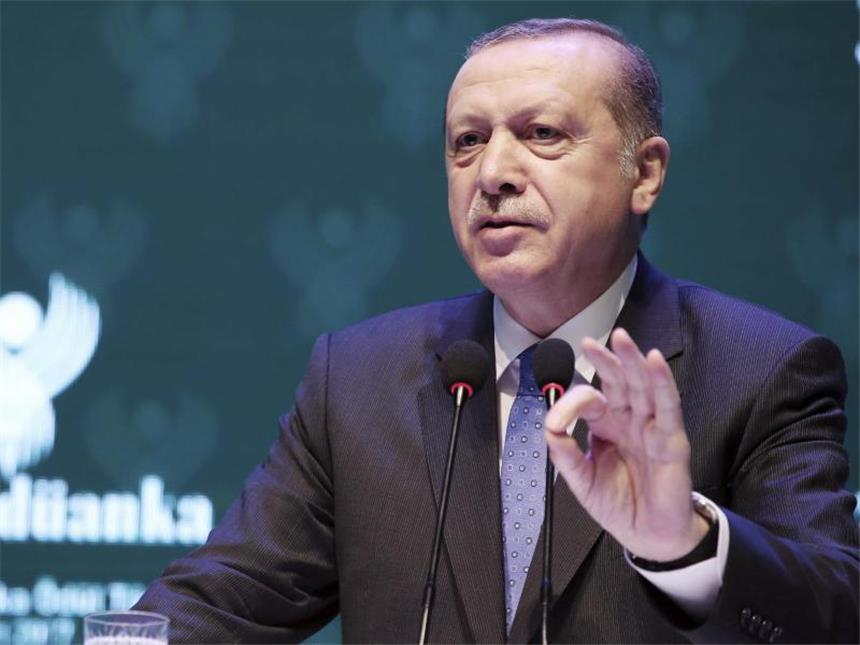 Merkel betrübt über Erdogans Nazi-Vergleich Die Verantwortlichen müssten wegen "Beihilfe zum Terror vor Gericht kommen": Recep Tayyip Erdogan. Foto: Yasin Bulbul