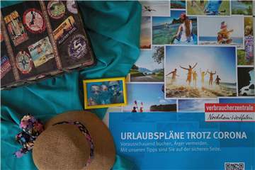 Die Verbraucherberatung gibt Tipps, wie man in Coronazeiten dennoch seine Urlaubspläne verwirklichen kann.
