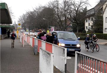 Die Verkehrslage am Schulzentrum war am Dienstagmorgen entspannt. Vermutlich auch, weil die Schüler der Alexander-Lebenstein-Realschule schulfrei hatten.
