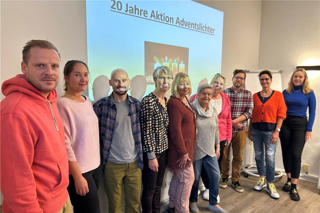 Adventslichter: Dorstener erfüllen Dorstenern seit 20 Jahren Wünsche Die Vertreter der Wohlfahrtsverbände ziehen wieder an einem Strang und bitten um Spenden für die Aktion Adventslichter.