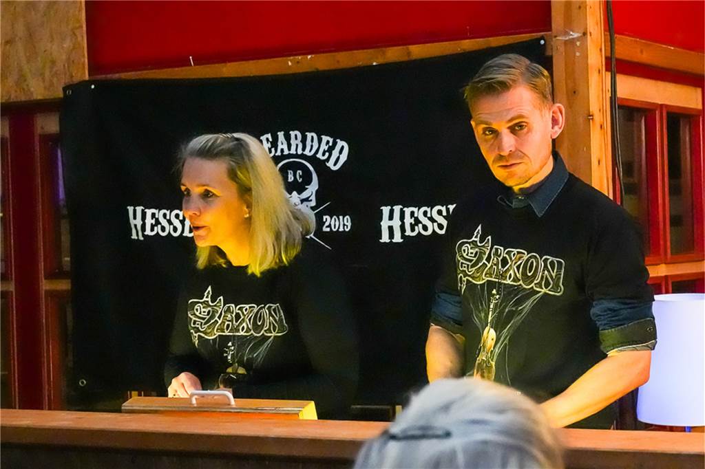 Die vier Bands Copyright, Falten/Rock, Sixpack und Green Devise lieferten bei "Rock in der Halle" bei Terhörne in Südlohn ab. Viele Gäste, gute Stimmung und das alles für den guten Zweck - es war ein gelungener Abend.
