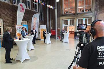 Die vier Vredener Bürgermeister-Kandidaten stellten auf Einladung der Münsterland Zeitung bei einer Podiumsdiskussion vor, was sie in und für Vreden bewegen wollen.