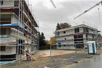 Die Volksbank errichtet auf dem ehemaligen Grundstück der bekannten Werner Familie Leenders 18 neue Wohnungen. Der Rohbau steht.