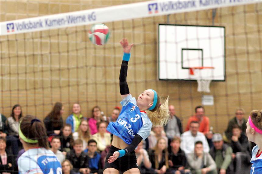 Die Volleyballerinnen um Annika Patzdorf mussten sich gegen den TV Gladbeck mit 1:3 geschlagen geben.