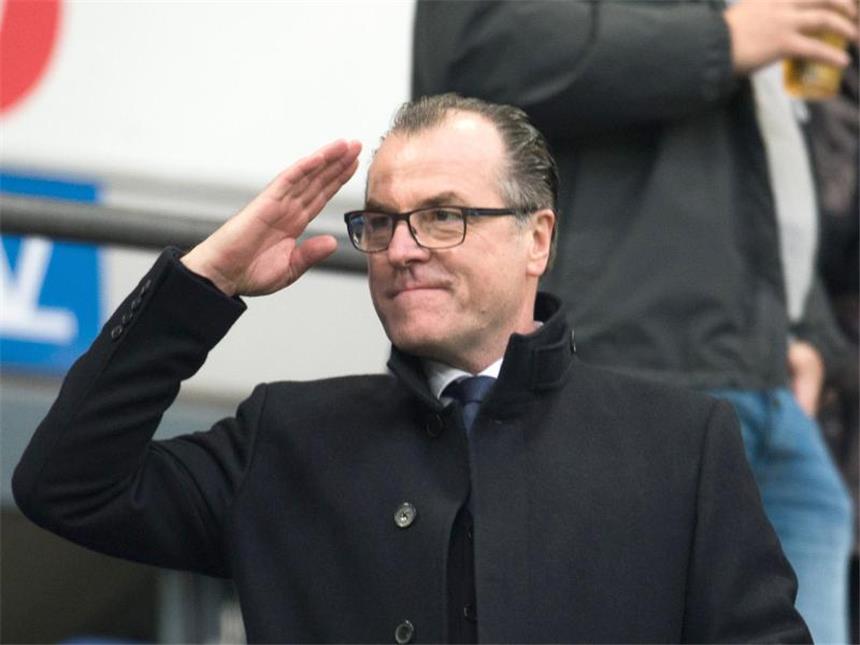 Keine Verschwiegenheitsklausel auf Schalke Die von Clemens Tönnies angedrohten Sanktionen sind erst einmal vom Tisch.