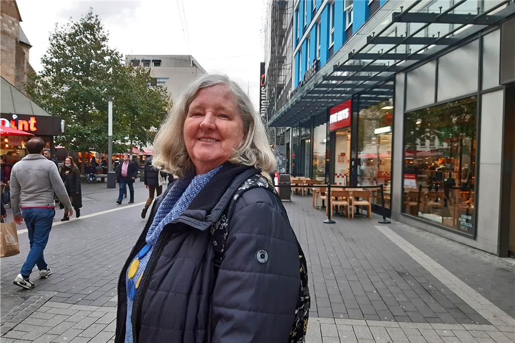 Dortmunds erster Martinszug zog nur durch einen privaten Garten Die Vorfahrin von Susanne Meyer hat den ersten Martinsumzug in Dortmund ins Leben gerufen.
