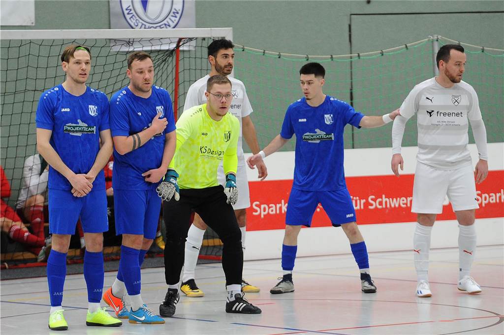 Die Vorrunde der 37. Schwerter Hallenfußball-Stadtmeisterschaft.
