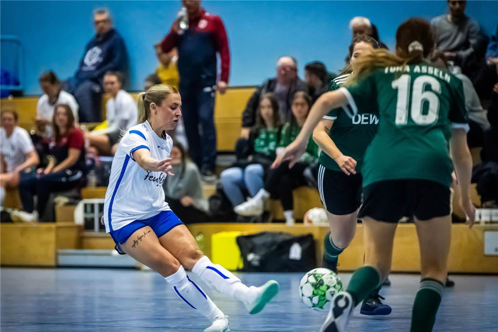 Dortmunder Hallenstadtmeisterschaft 2024/2025: Termine, Teilnehmer, Hallen und der Modus Eine Spielszene der Frauen-Hallenstadtmeisterschaft in Dortmund.