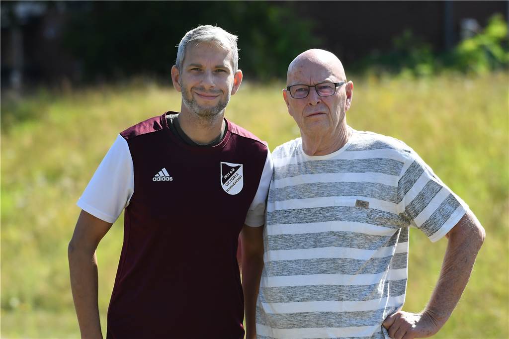 Spielabbruch in Ickern : Schiedsrichter wird nach Gelb-Roter Karte massiv bedrängt Die Vorsitzenden der Klubs in der Spielgemeinschaft Victoria/Sportfreunde: Dirk Konisch (l/Victoria Habinghorst) und Klaus Holzner (SF Habinghorst/Dingen).
