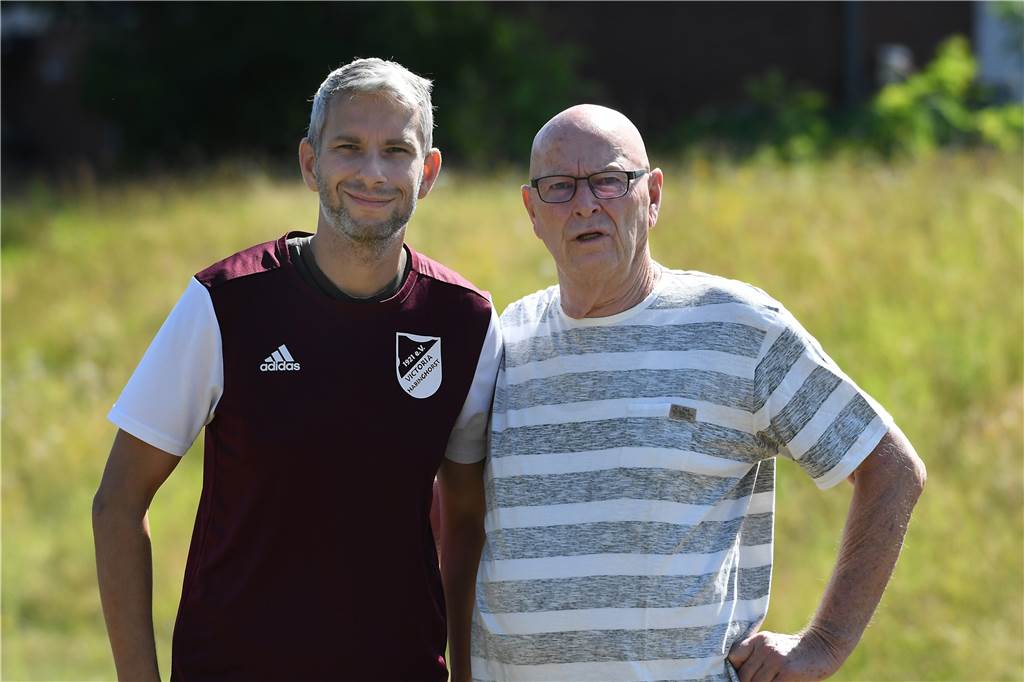 Die Vorsitzenden Dirk Konisch (l/Victoria) und Klaus Holzner (r/von Sportfreunde/Dingen) verfolgten seit Januar 2020 die Idee einer Fusion ihrer Vereine. Dazu kommt es jetzt aber nicht mehr. 