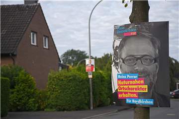 Die Wahlplakate der Parteien in Nordkirchen hängen seit einigen Wochen bereits. Über Inhalte sprechen die Parteien und die Unabhängige Wählergemeinschaft unter anderem auf ihren Internetseiten. Mal mehr, mal weniger ausführlich.