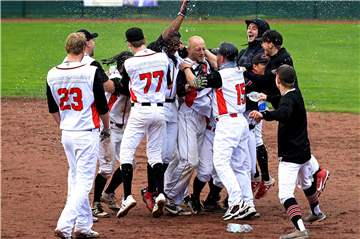 Die Wanderers feiern den Aufstieg in die Baseball-Bundesliga