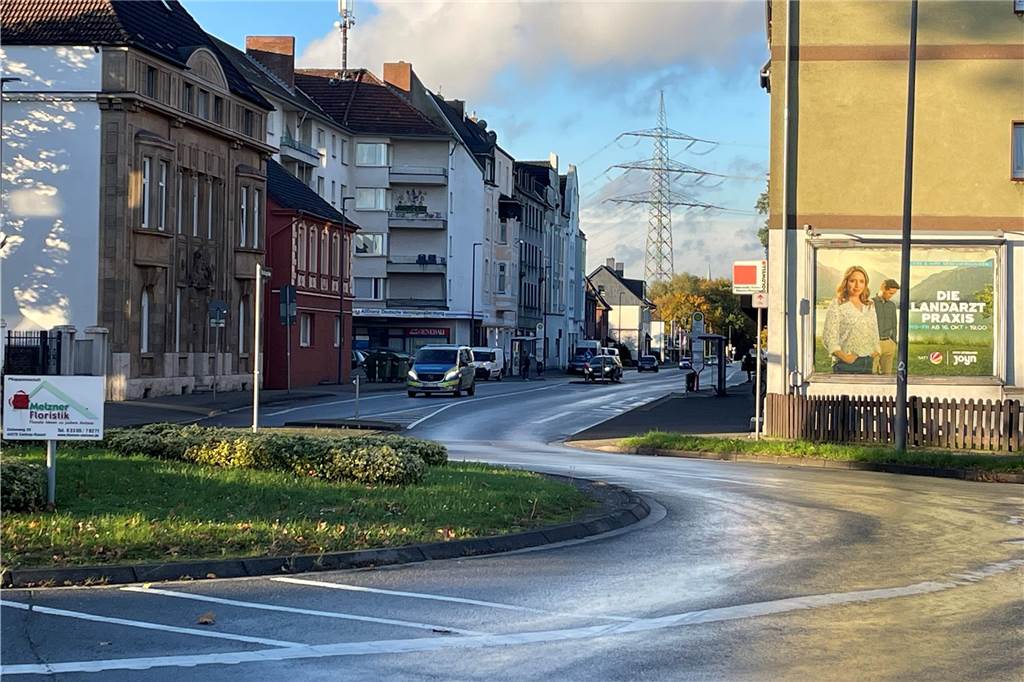 Leben im Problem-Straßenzug: Anwohner in Angst – Grill neben Benzinkanister Die Wartburgstraße ist rund um den Kreisel Schwarzer Weg als schwierige Gegend bekannt.