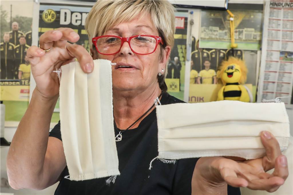Evinger Sackfabrik verkauft waschbare Gesichtsmasken zum Schnäppchenpreis Die waschbaren Exemplare bestehen aus Baumwollgewebe. Sie kosten 1,60 Euro pro Stück.