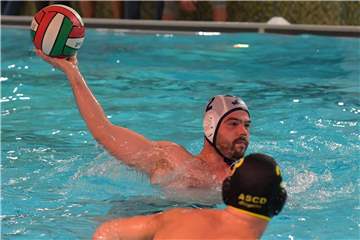 Die Wasserballer des SV Lünen haben innerhalb weniger Tage zwei Spiele gegen die Top-Teams der Liga vor der Brust.