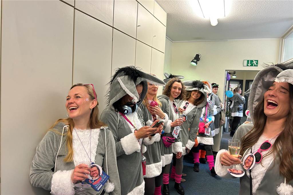 Weiberfastnacht im Olfener Rathaus