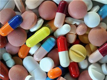 Die Weichen für erhebliche Einsparungen auf dem Pharmamarkt werden gestellt. Foto: Matthias Hiekel