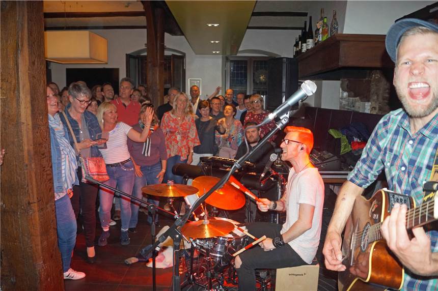 Veranstalter von „Werne live“ hält an Termin fest, beim Vorverkauf hapert es Die Werner Kneipennacht „Werne live“ soll in diesem Jahr im Herbst steigen. Der Veranstalter hält weiter am Termin Anfang September fest. Nur Tickets gibt es erst später als gedacht.