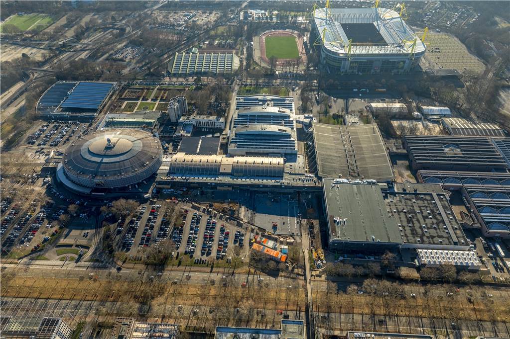 Die Westfalenhallen spielen eine zentrale Rolle beim Kirchentag. Die Messehallen werden noch durch Zelte ergänzt.