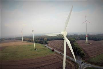 Die Windräder auf Schwerin: Inhaber Wilhelm Kremerskothen bestätigte unserer Redaktion, dass sie zurzeit zwar Strom erzeugen, aber nicht ferngewartet werden können.