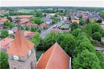 Die Winterswyker Straße - in der Bildmitte das Rathaus mit der Adresse Winterswyker Straße 1 - war Tatort für den schweren sexuellen Missbrauch einer Minderjährigen.