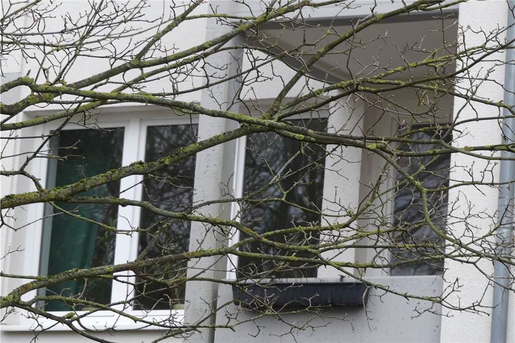 Abschiebung um Mitternacht: Beamte standen am Bett von Anisha (6) Die Wohnung der Familie in Villigst steht leer. Eltern der Grundschule haben geholfen, die Möbel zu verkaufen. Das Geld haben sie der Familie nach Bangladesch geschickt.