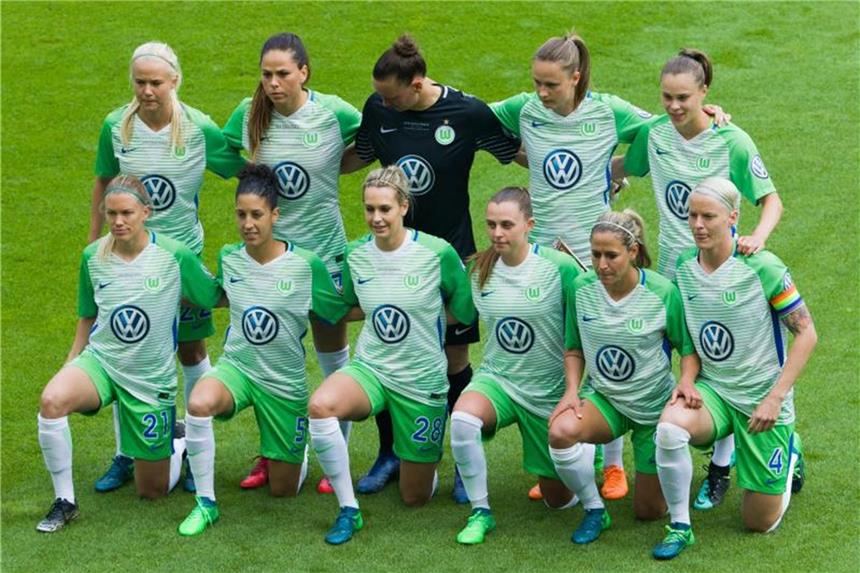 Wolfsburgs Fußball-Frauen wollen das Triple Die Wolfsburgerinnen wollen das Triple. Foto: Rolf Vennenbernd