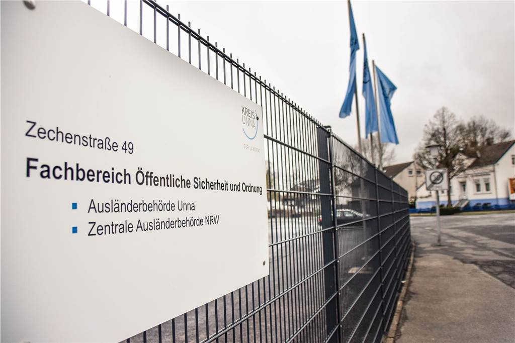 So viele ukrainische Flüchtlinge leben im Kreis Unna Die Zentrale Ausländerbehörde des Kreises Unna an der Zechenstraße 49 in Königsborn.
