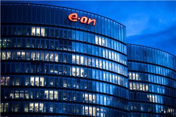 Die Zentrale von Eon in Essen. Foto: Marcel Kusch/Archiv