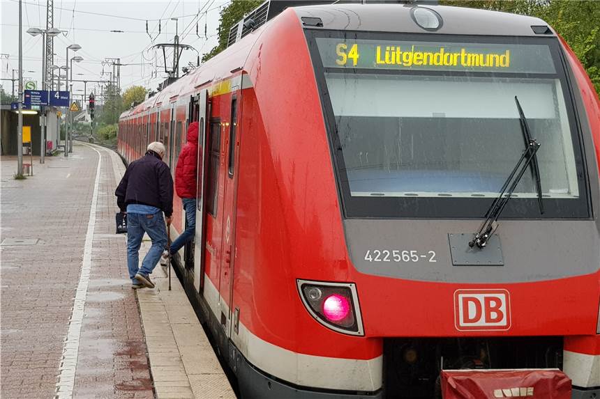 Ab Freitag fährt die S4 nicht zwischen Königsborn und Unna Die Züge der S4 (Archivbild) fallen vom 30. April bis zum 10. Mai wegen Bauarbeiten zwischen Unna-Königsborn und Unna aus.