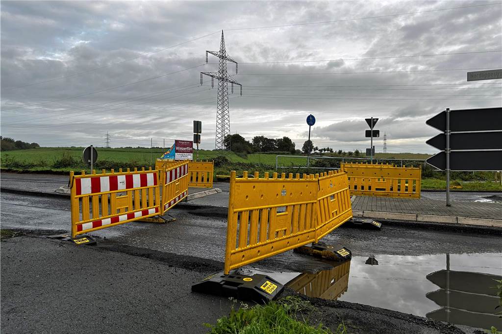 Sperrung des Kreisverkehrs B54: Weite Umleitung für Herberner Die Zufahrt zum Eichenbusch ist seit dem 18. Oktober nicht mehr über den Kreisverkehr möglich.