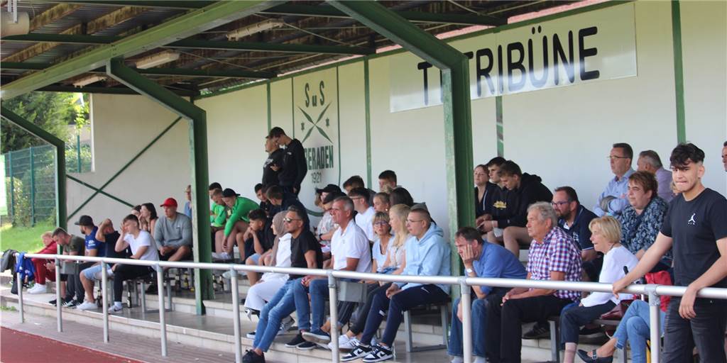 Lack ab im Römerberg-Stadion: SuS Oberaden bekommt runderneuerte Spielstätte Die Zuschauer im Römerbergstadion werden künftig eine runderneuerte Spielstätte zu sehen bekommen. Erste Bauarbeiten haben bereits begonnen.