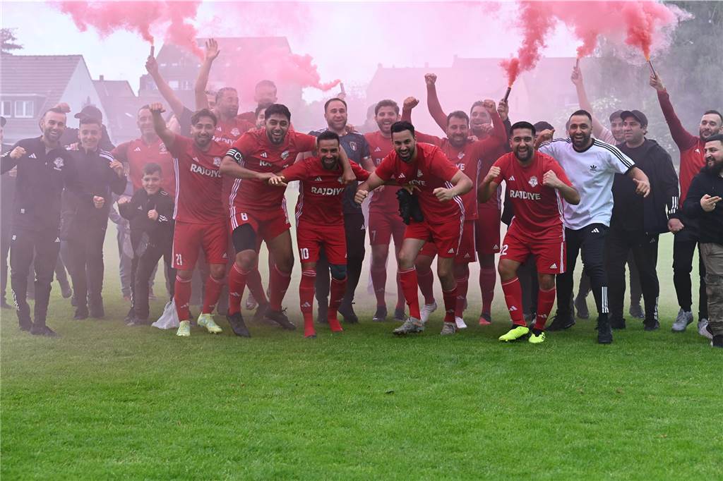 Die zweite Mannschaft von Genclikspor Recklinghausen steigt in die Kreisliga B auf.