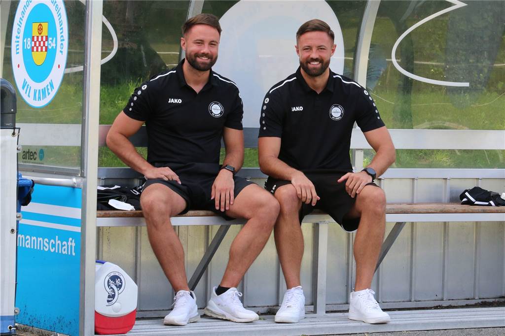 Karriereende beim VfL Kamen nach drittem Kreuzbandriss: „Es macht keinen Sinn mehr“ Die Zwillinge Markus (links) und Tobias Maier haben sich vor eineinhalb Jahren dem VfL Kamen angeschlossen. Markus wird wohl nicht mehr auflaufen.