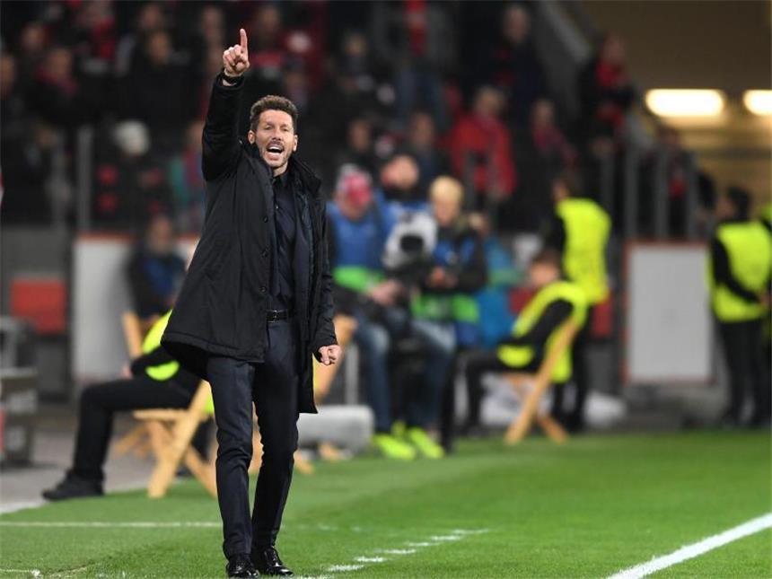 Atlético Madrid nimmt in der Königsklasse Fahrt auf Diego Simeone ist zufrieden mit der Leistung seines Teams gegen Leverkusen. Foto: Marius Becker