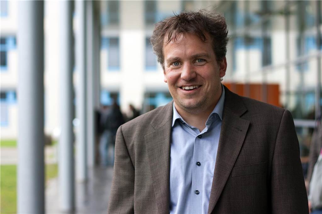 Reichelt-Medium berichtet über Zeltstadt: Wie Rechtspopulisten die Debatte nutzen Dierk Borstel ist Politologe an der FH Dortmund.
