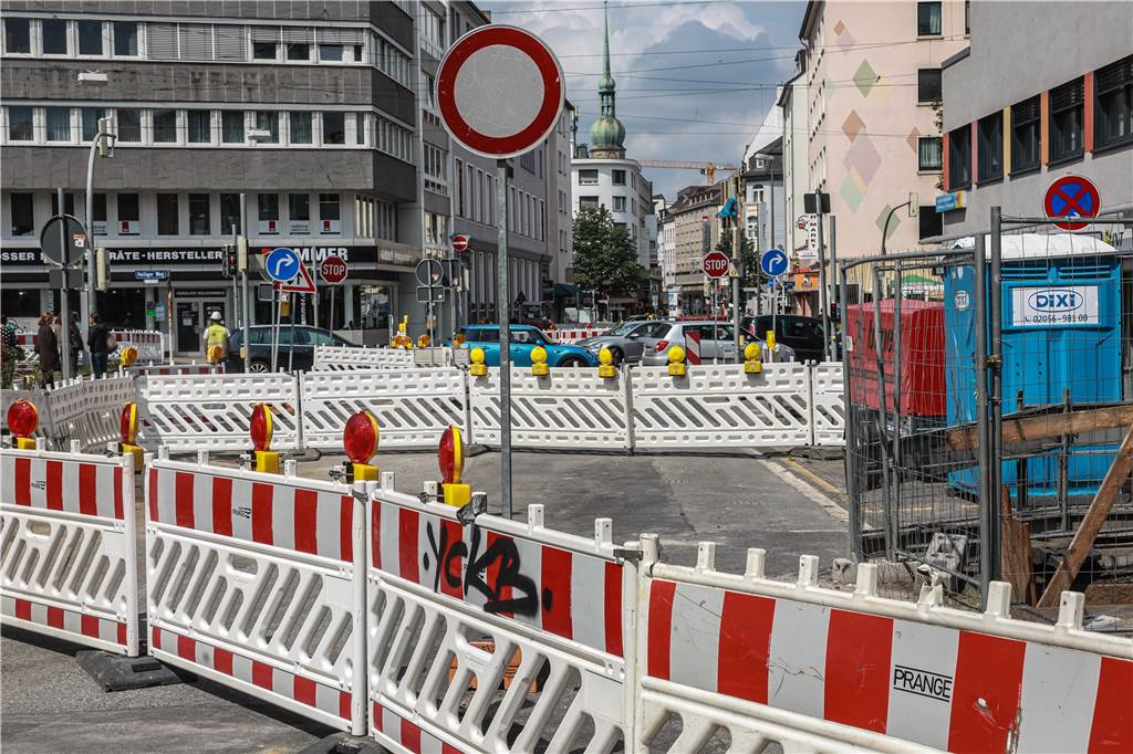 Viele Innenstadt-Baustellen für 2022 geplant – „Wir tun etwas Gutes!“ Diese Baustelle am Heiligen Weg ist beendet. Doch auch 2022 wird an der zentralen Innenstadt-Ache wieder gebaut.