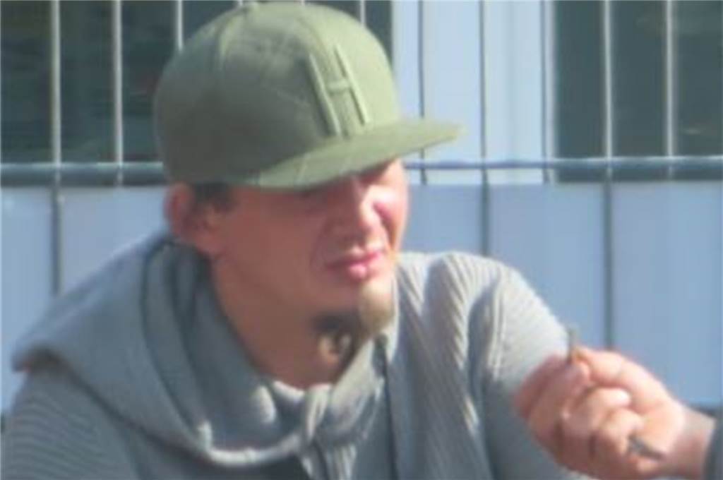 Toter Wohnungsloser am Dortmunder U: Die Polizei sucht diesen Mann Diese Bild von Gunars Miglans hat die Polizei Dortmund veröffentlicht.
